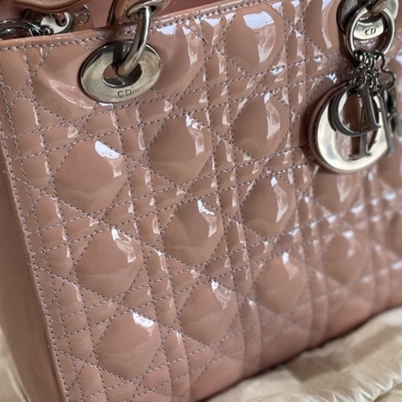 Blush light pink patent Dior Diana handbag - Picture 2 of 16